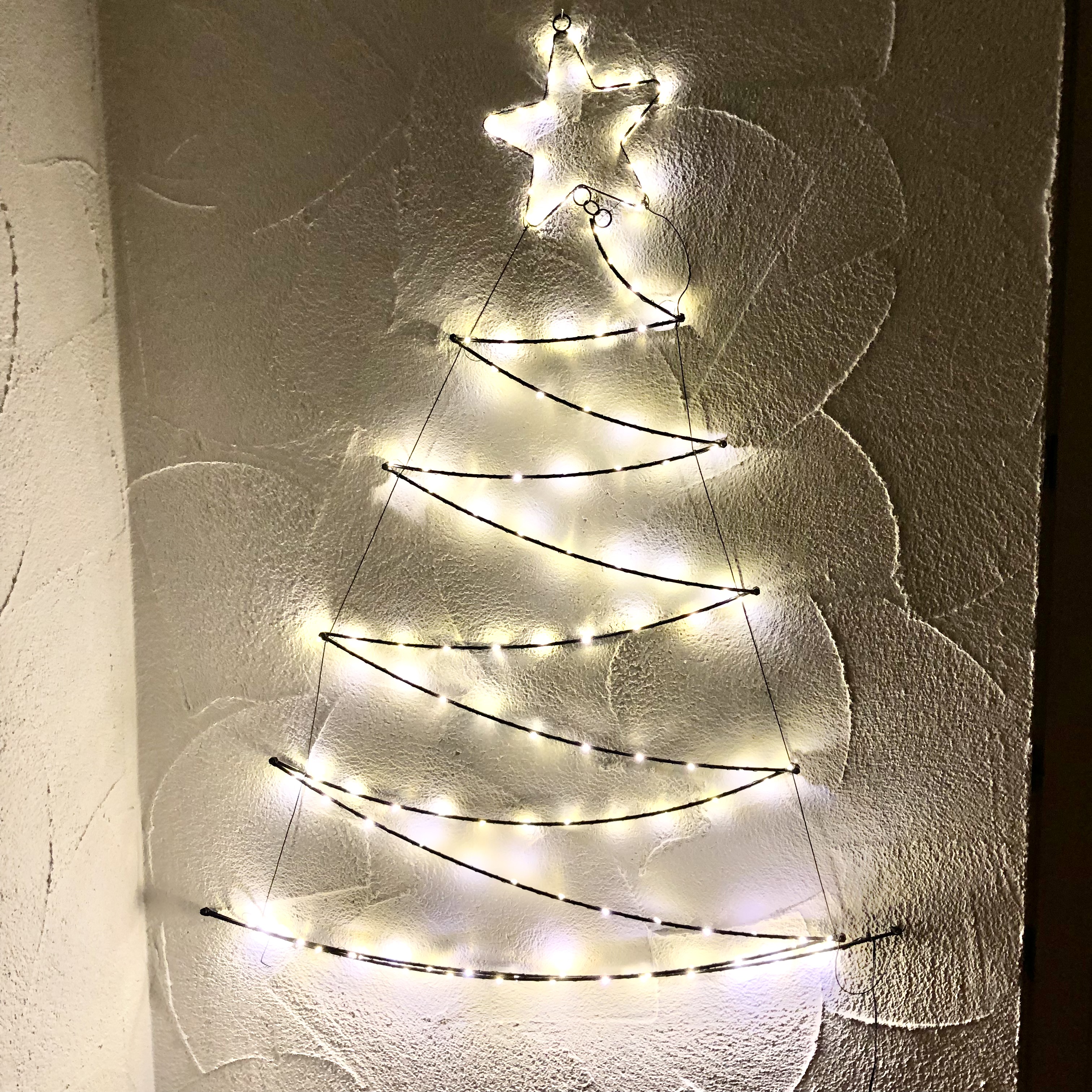 LED Baum mit 125 warmweissen LED´s - 76 x 110 cm für den Innen-und Außenbereich