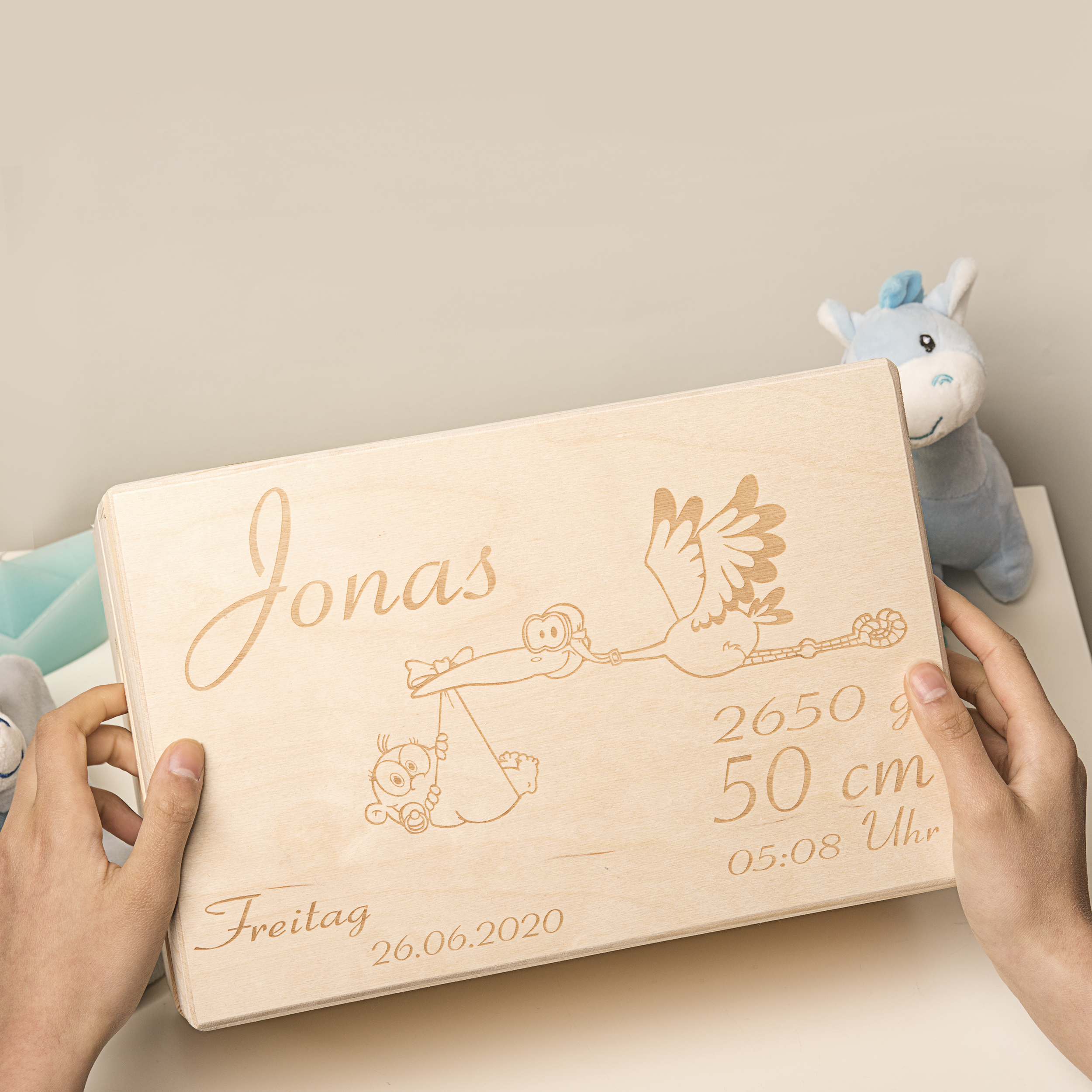 Erinnerungsbox Baby "Name" - individuell graviert zur Geburt