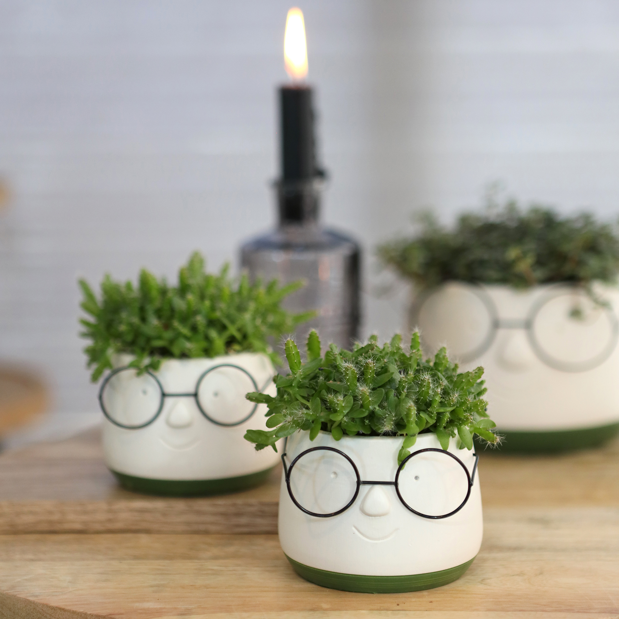 Blumenübertöpfe "Frieda" aus Keramik mit Brille