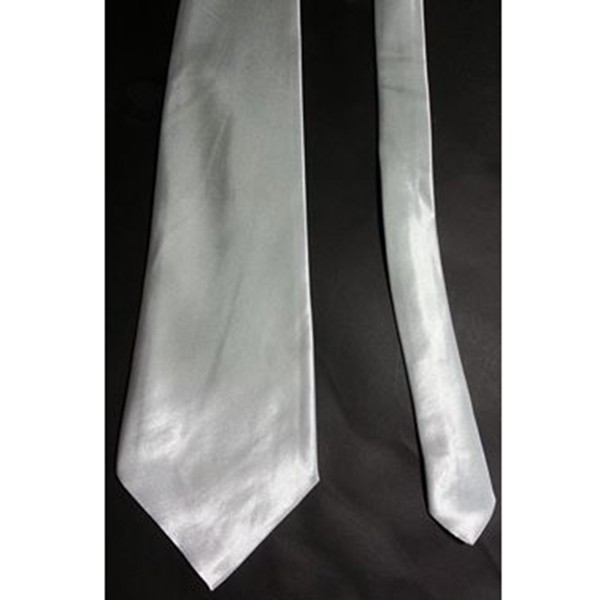 Krawatte aus glänzendem Satin, silberfarben