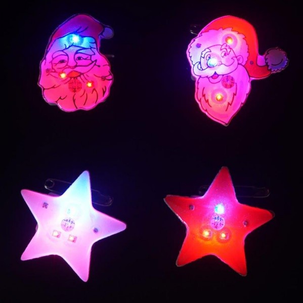12 x Weihnacht Buttons zum Anstecken mit LED Licht